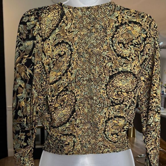 Carole Little Petites Tapestry Print V-neck Cropped Top, Size Petite 4 - Picture 7 of 11